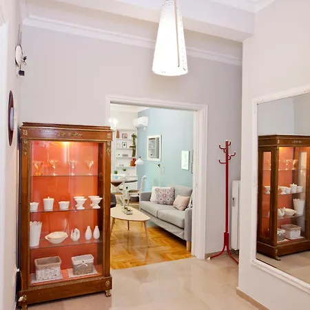 Elegant With Charming Character - Self Check-in Apartment Athens