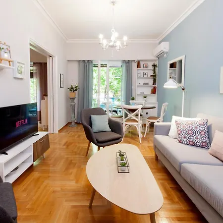 Apartment Elegant With Charming Character - Self Check-in