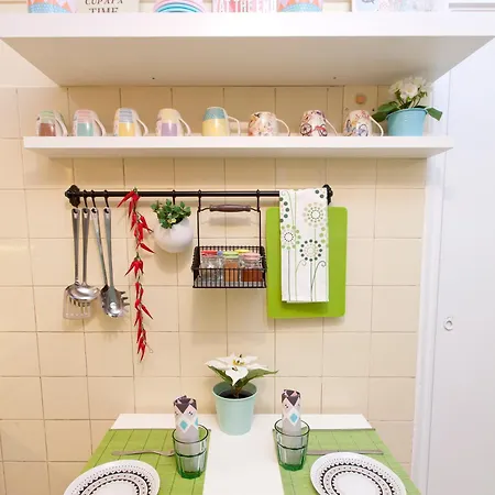 Apartment Elegant With Charming Character - Self Check-in